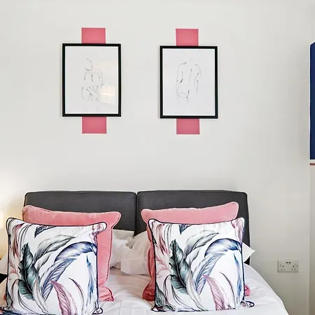 Apartment Stunning 2 Bedroom